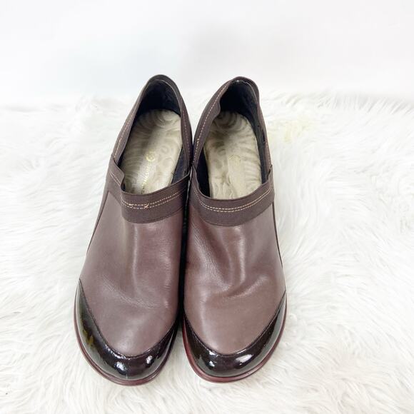 Jambu US 11M Womens Brown Cali Leather Slip On Closed Toe Wedge Heel Clog Shoes - Picture 7 of 12